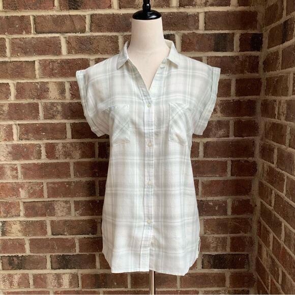 UNTUCKit Top 4 Plaid White Holiday Gift Stocking Stuffer Gifts for Her Under $20 - Picture 2 of 9